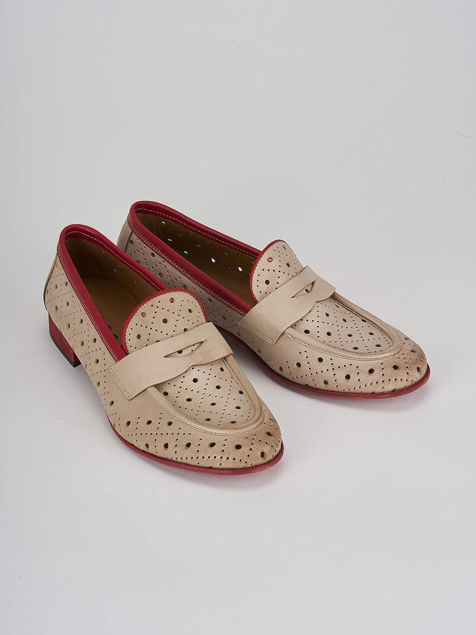 Loafers heel 2 cm beige leather