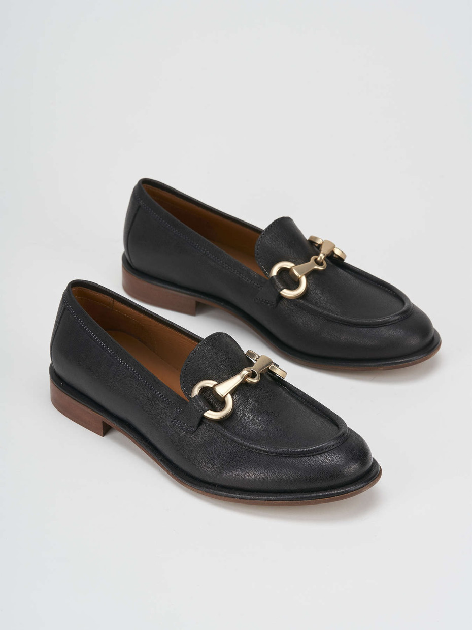 Loafers heel 2 cm black leather