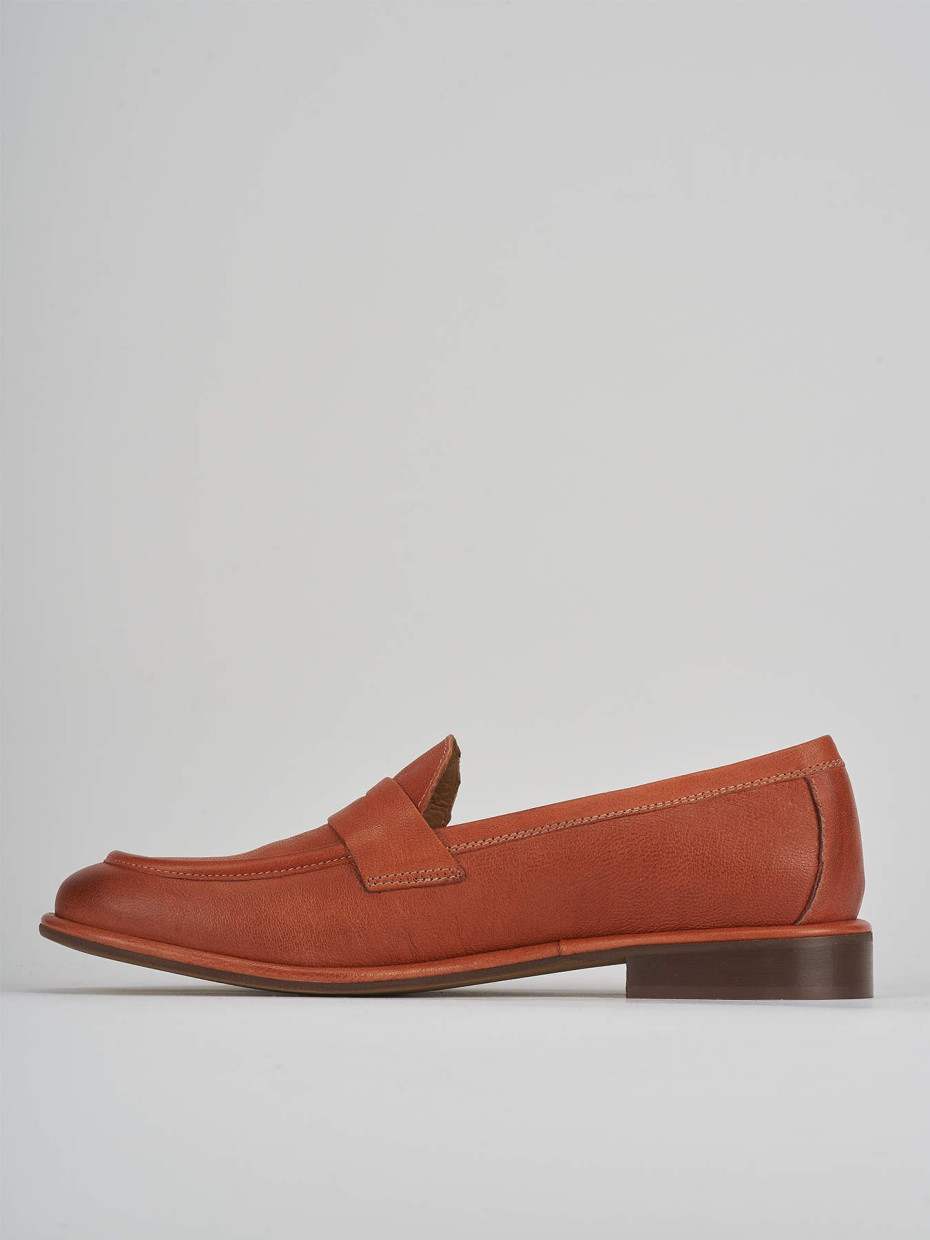Loafers heel 2 cm orange leather