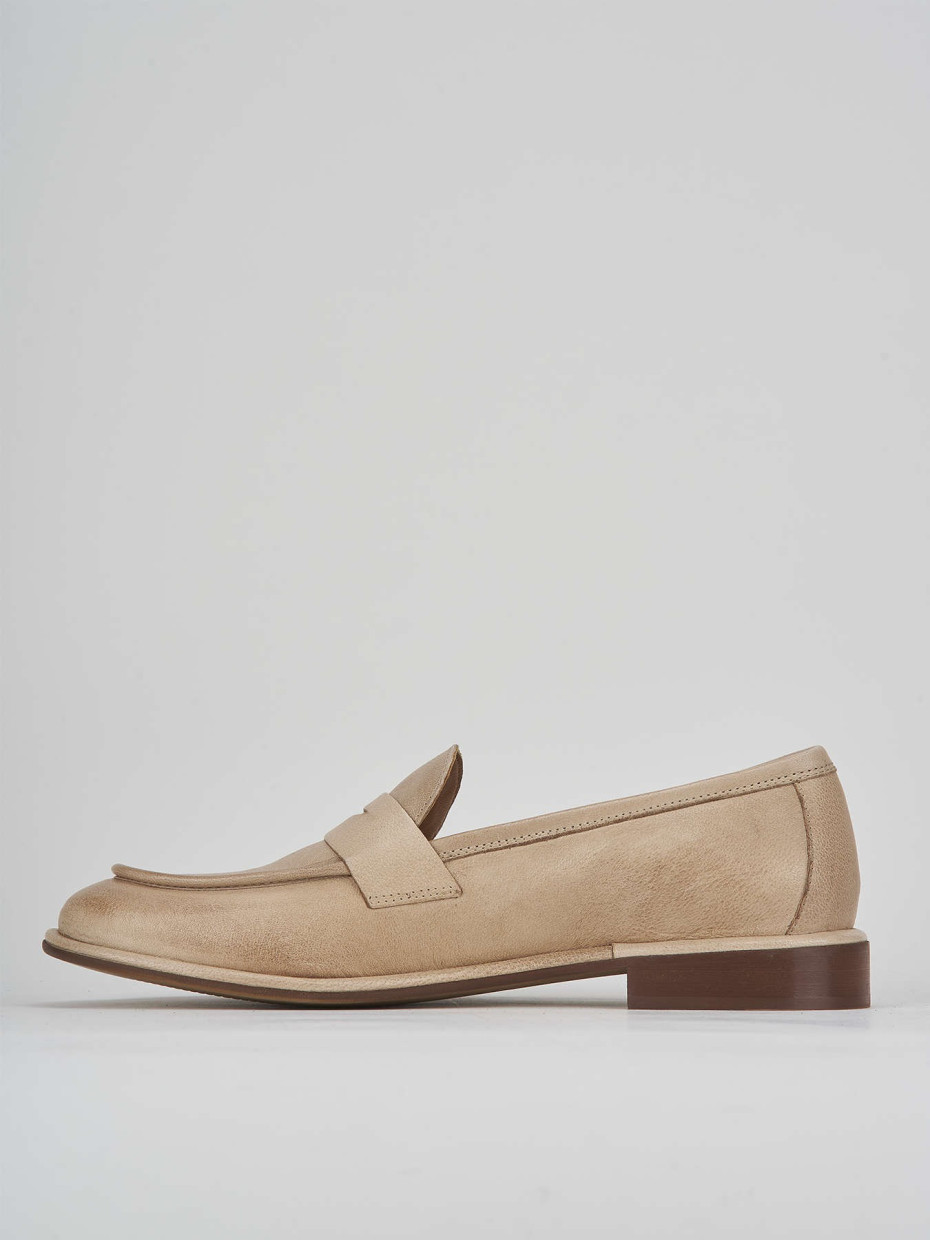 Mocassini tacco 2cm pelle beige