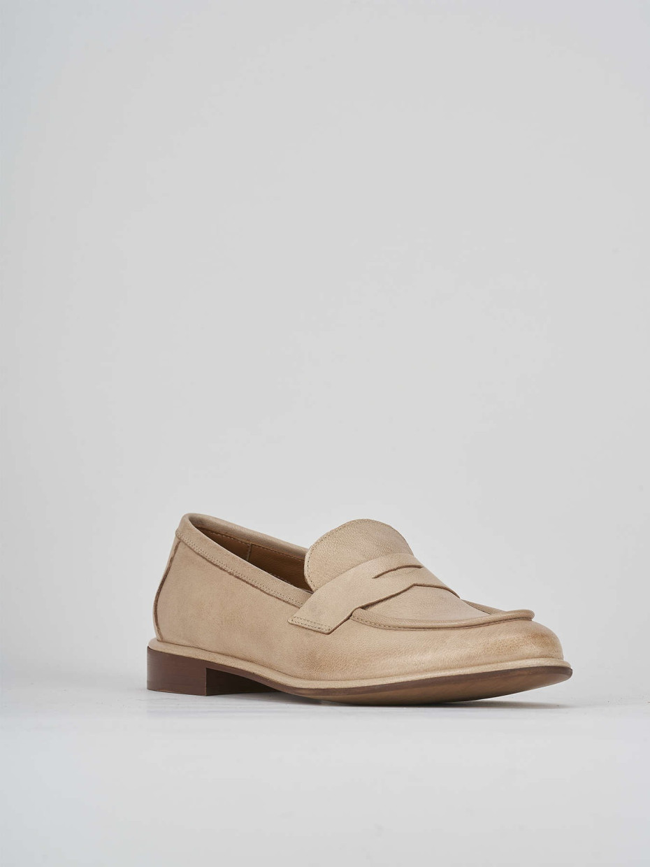 Loafers heel 2 cm beige leather