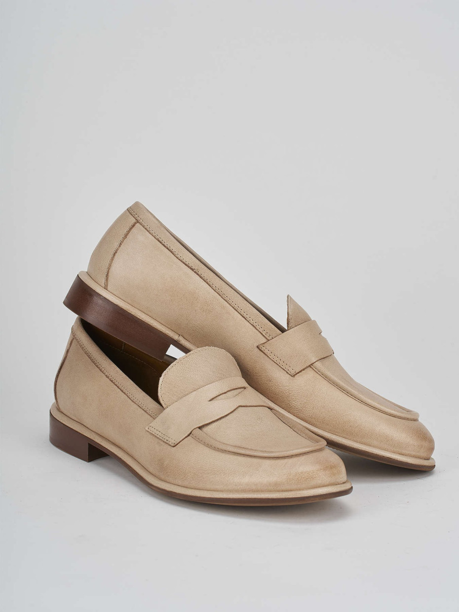 Mocassini tacco 2cm pelle beige