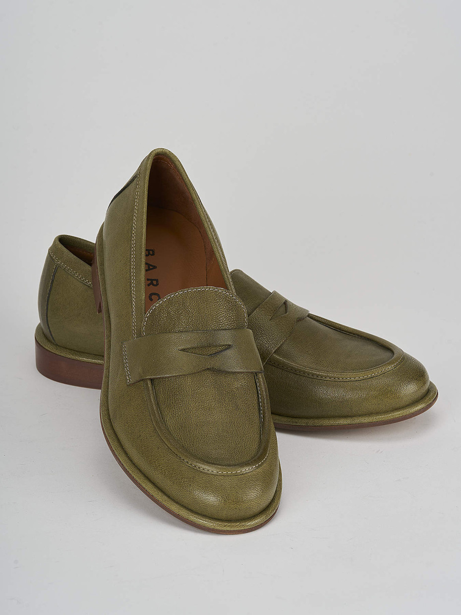 Loafers heel 2 cm green leather