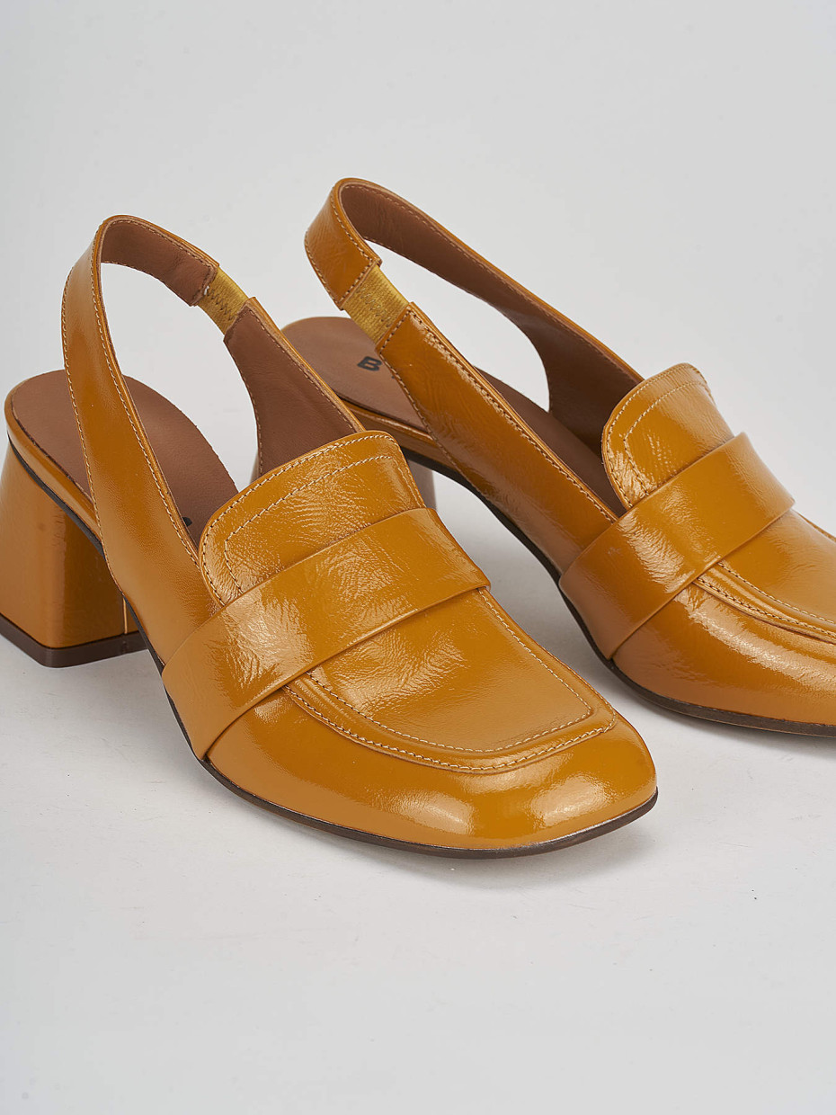 Décolleté e slingback tacco 6cm vernice giallo