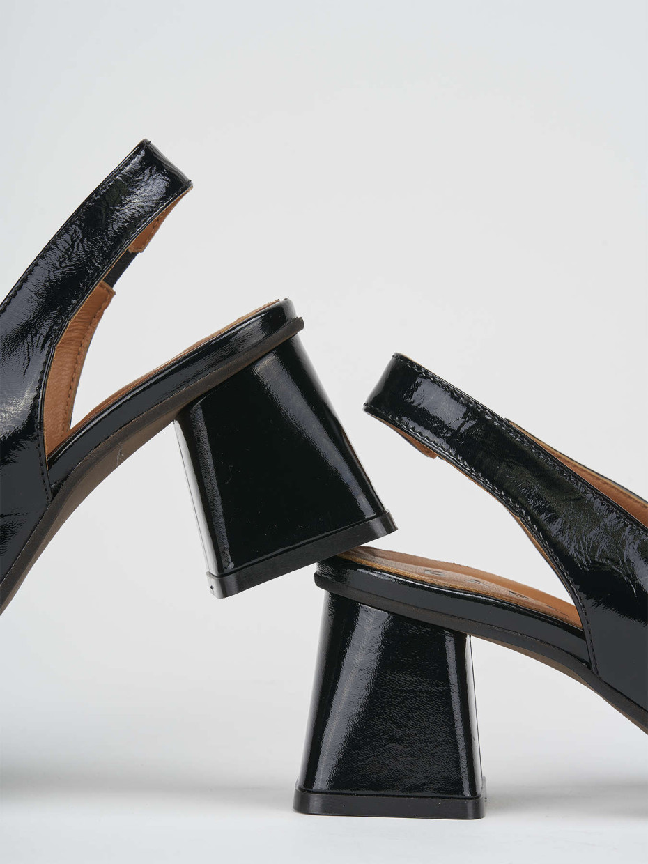 Décolleté e slingback tacco 6cm vernice nero