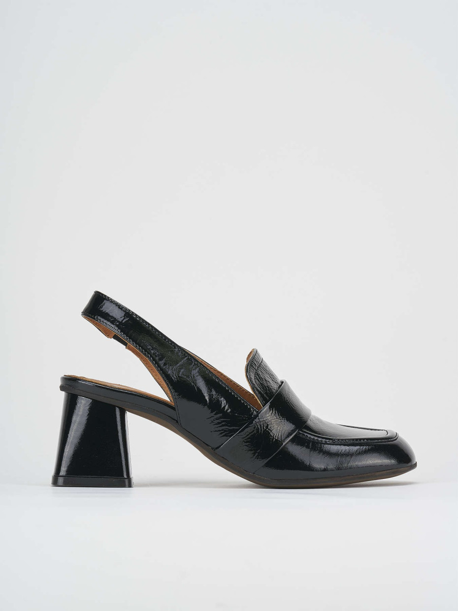 Pumps heel 6 cm black patent