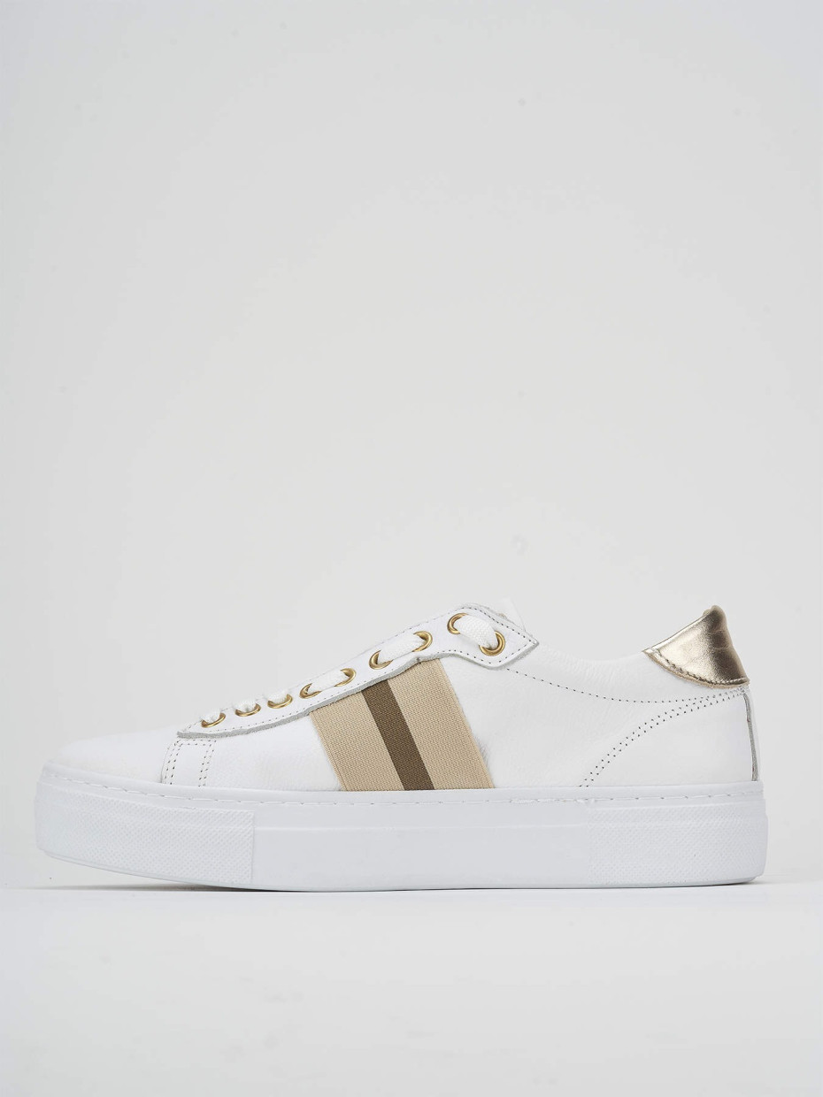 Sneakers white leather