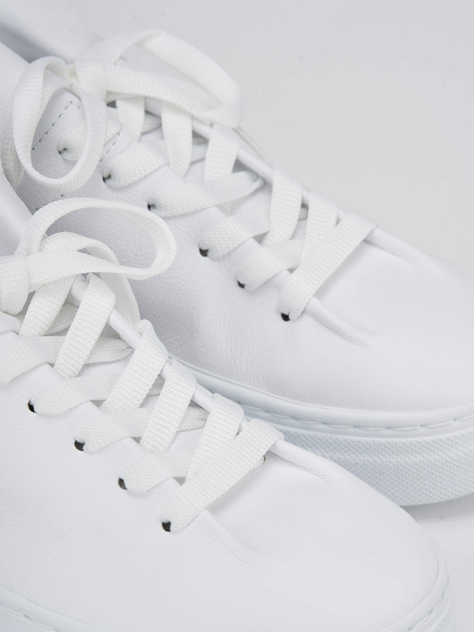 Sneakers white leather