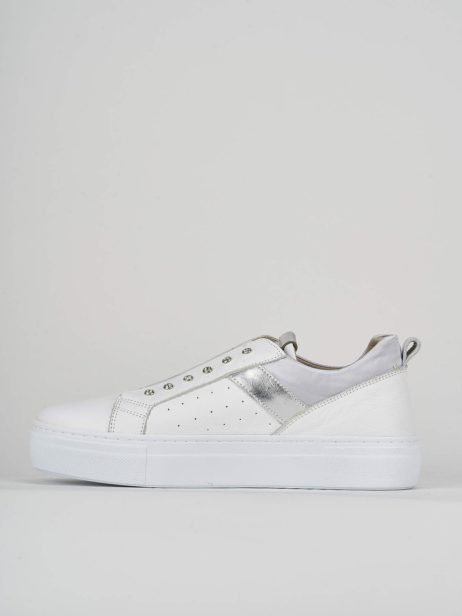 Sneakers white leather