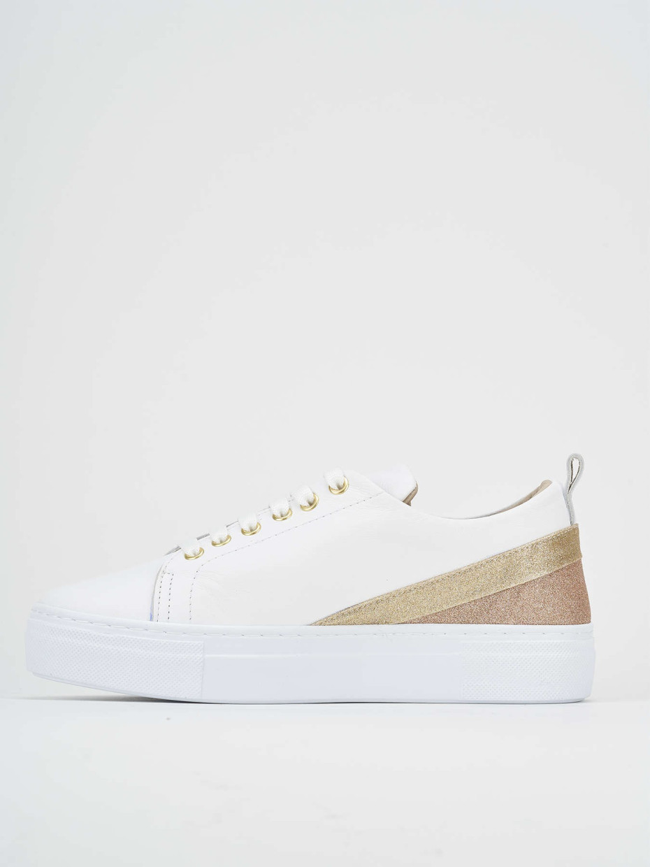 Sneakers white leather