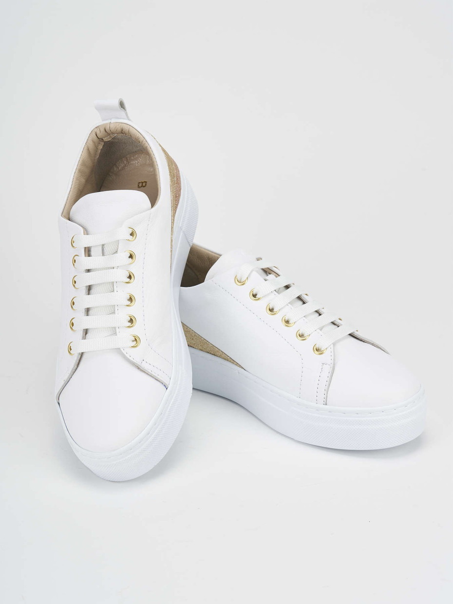 Sneakers white leather