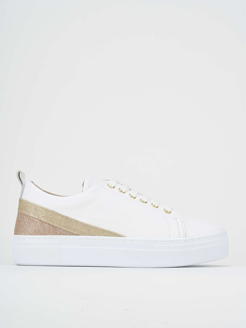 Sneakers white leather