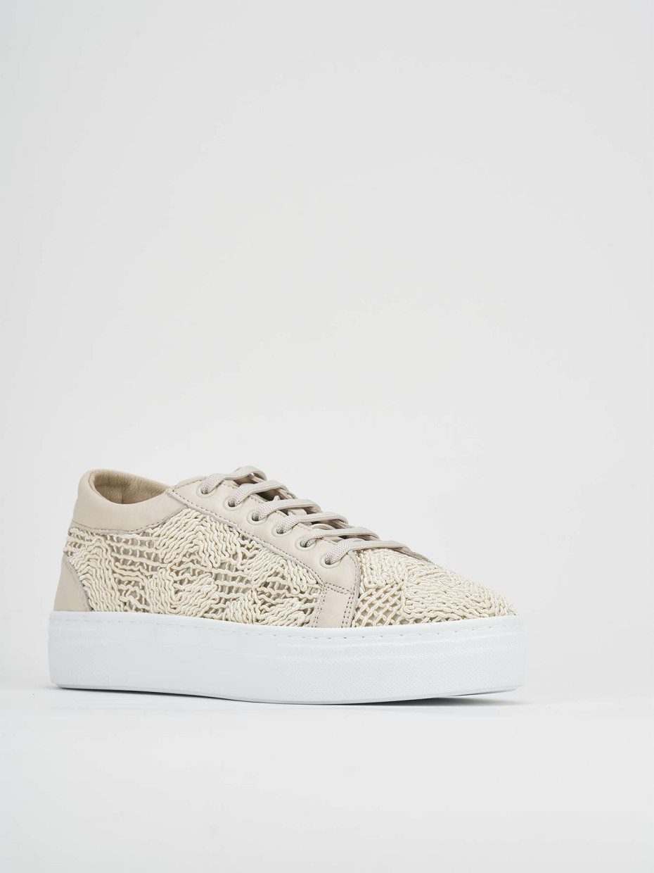 Sneakers beige leather