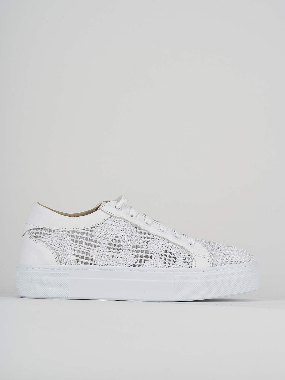 Sneakers white leather