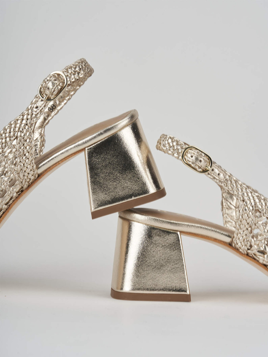 Pumps heel 5 cm gold leather
