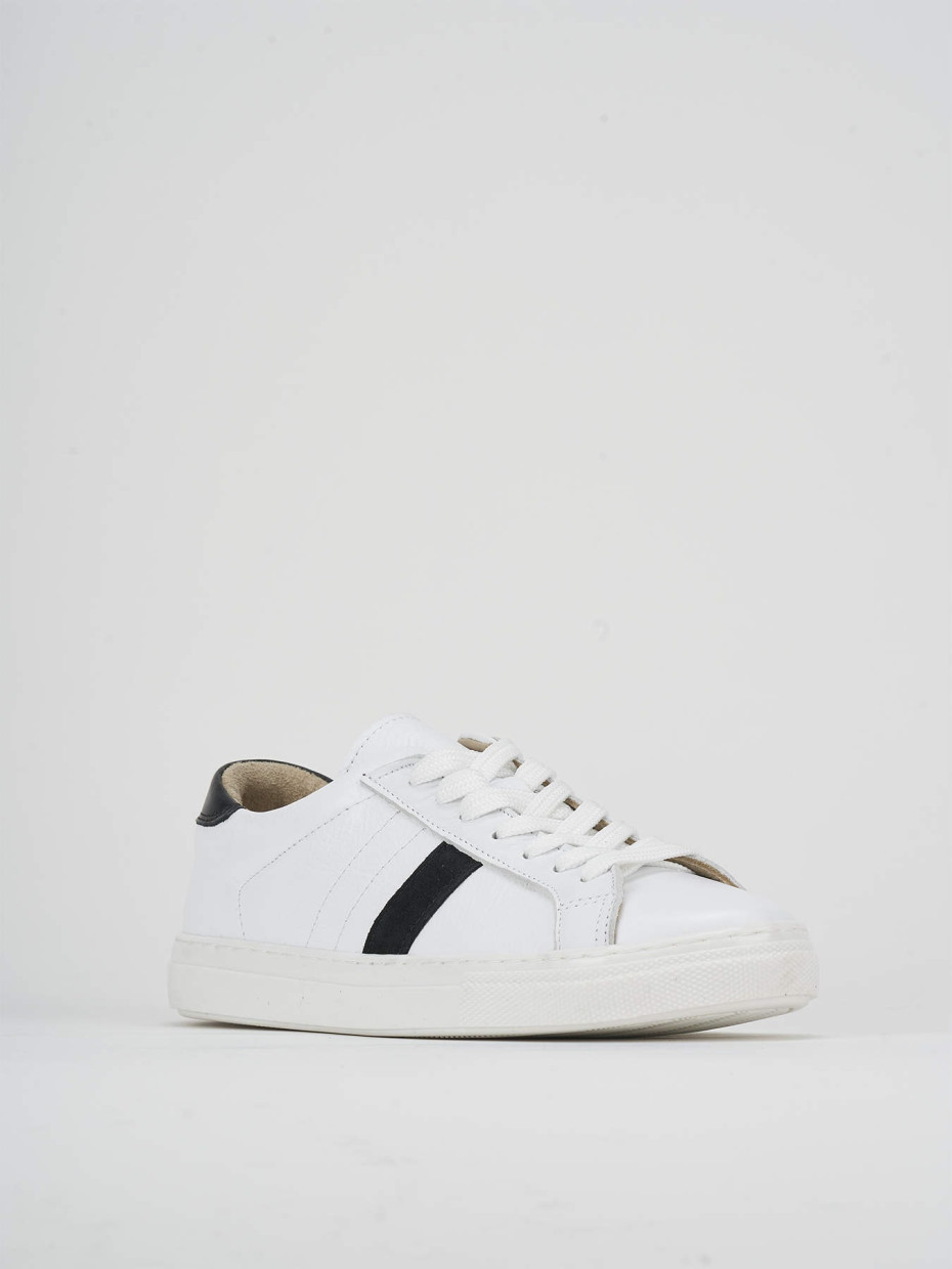 Sneakers white leather