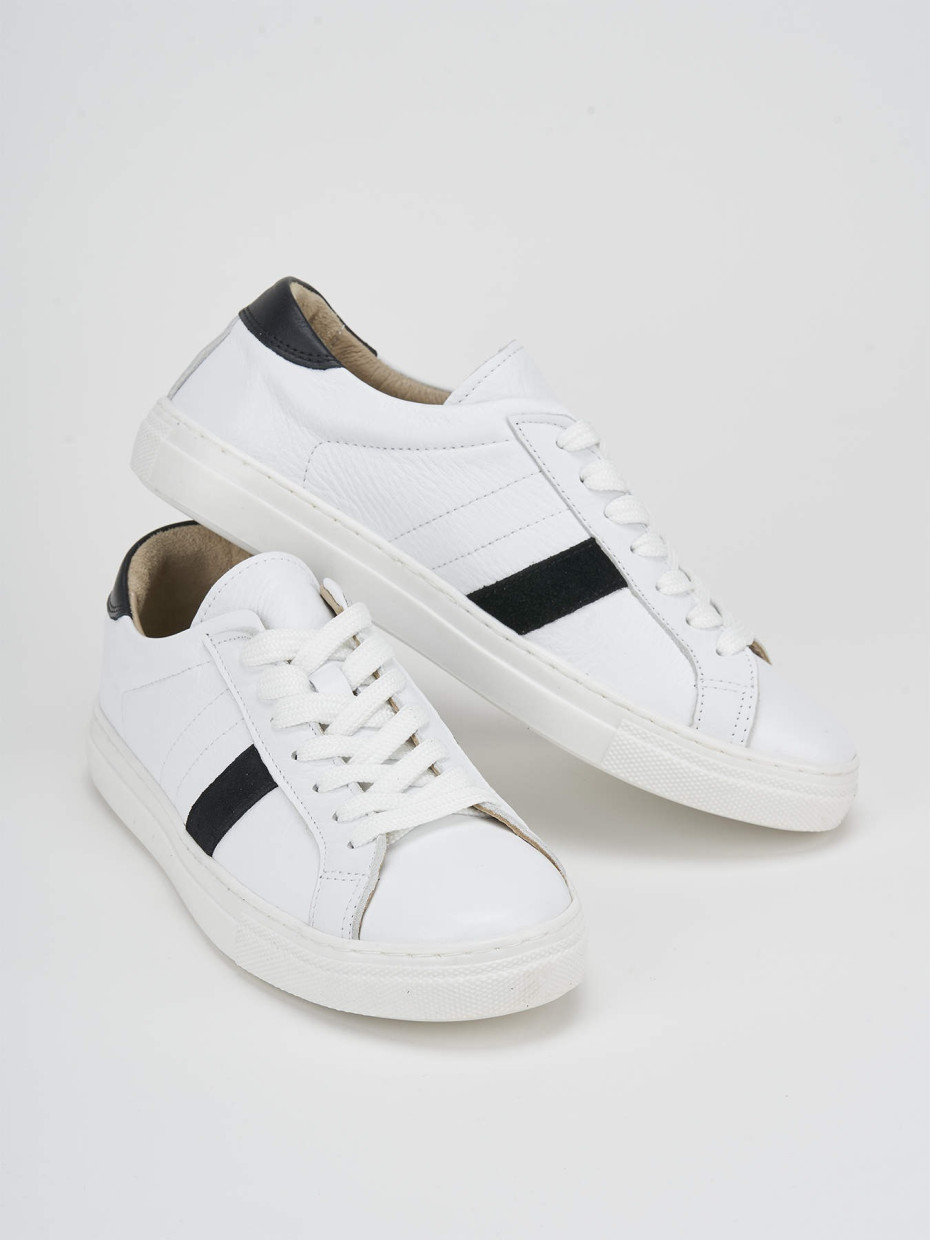 Sneakers white leather