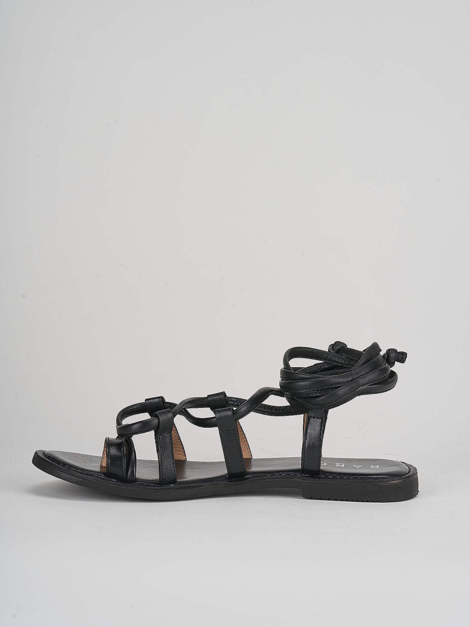 Low heel sandals heel 1 cm black leather