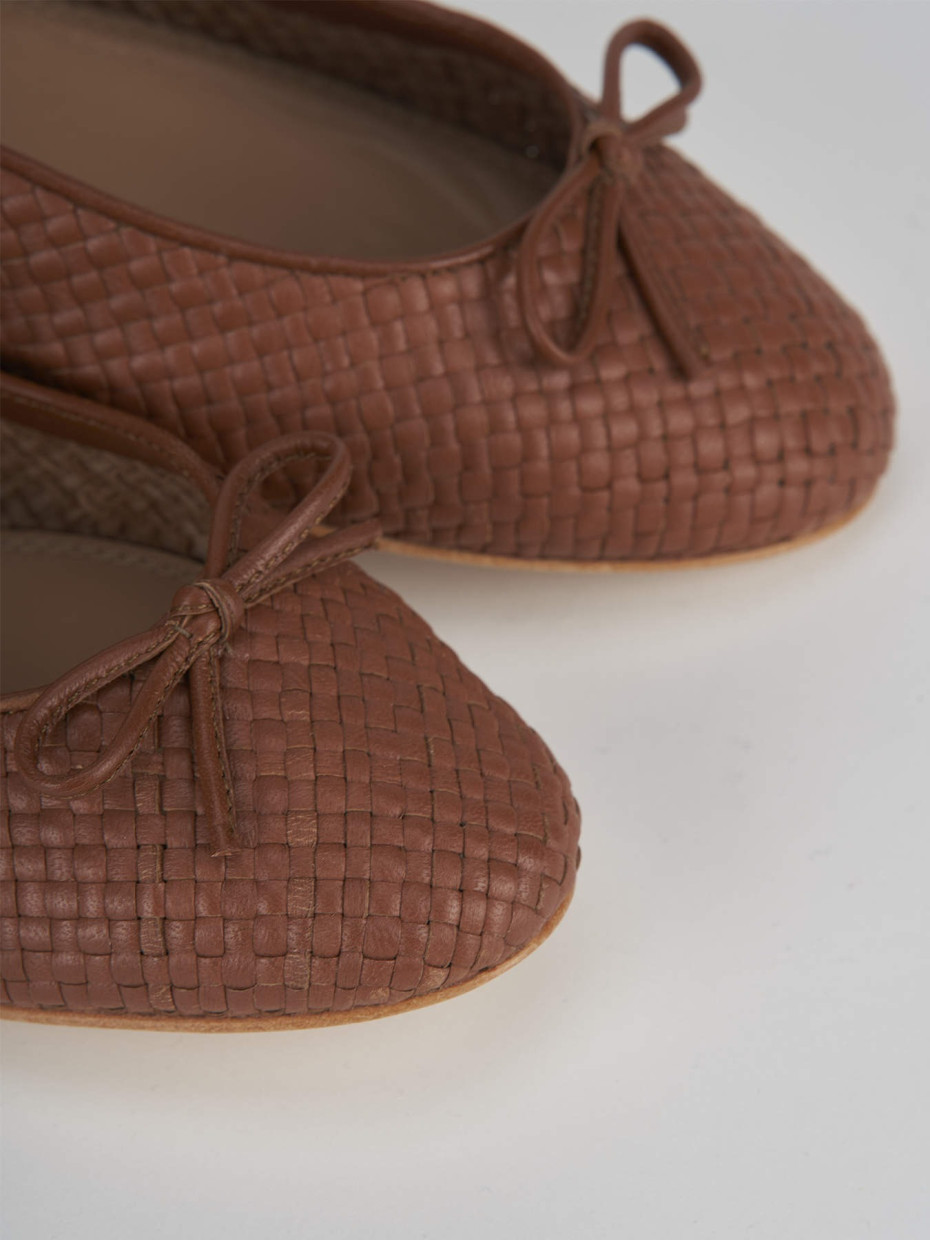 Flat shoes heel 1 cm brown leather