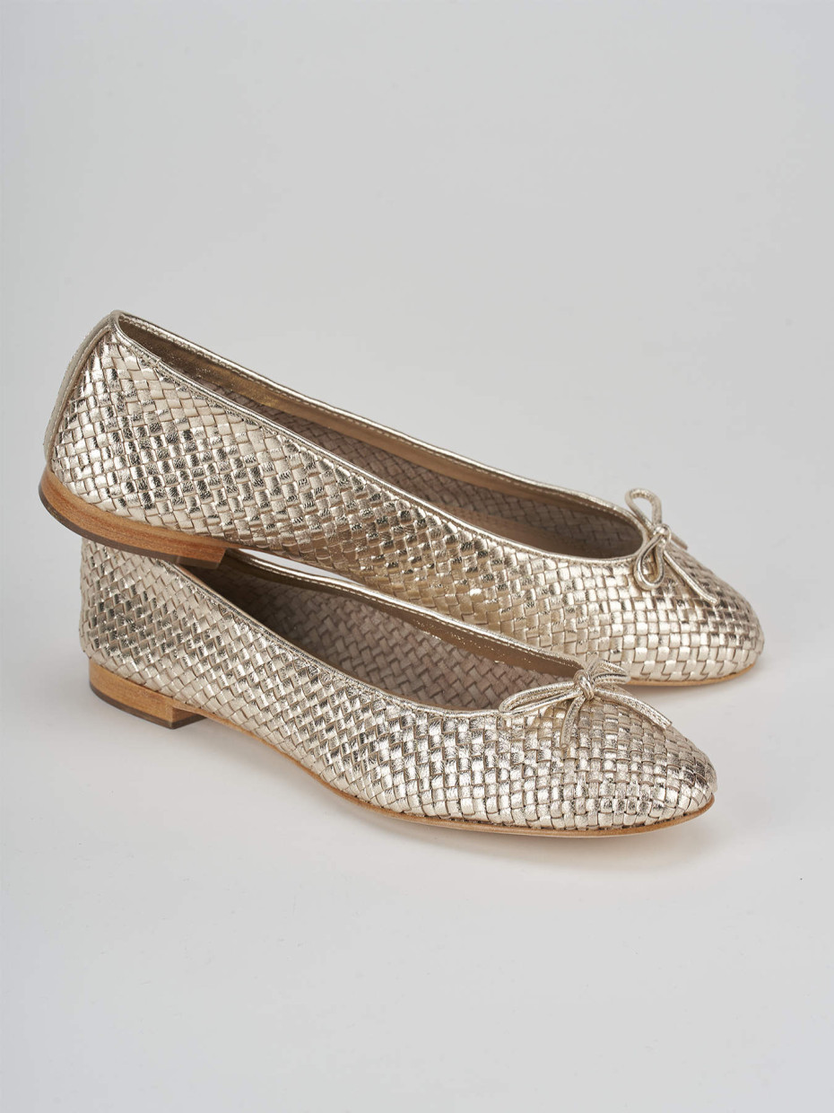 Flat shoes heel 1 cm gold leather