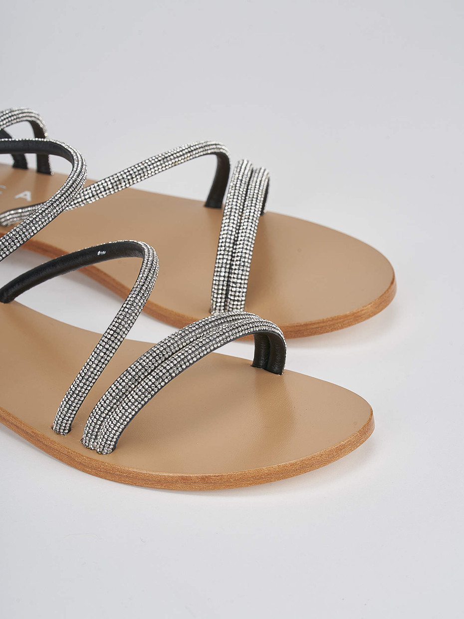 Low heel sandals heel 1 cm silver leather