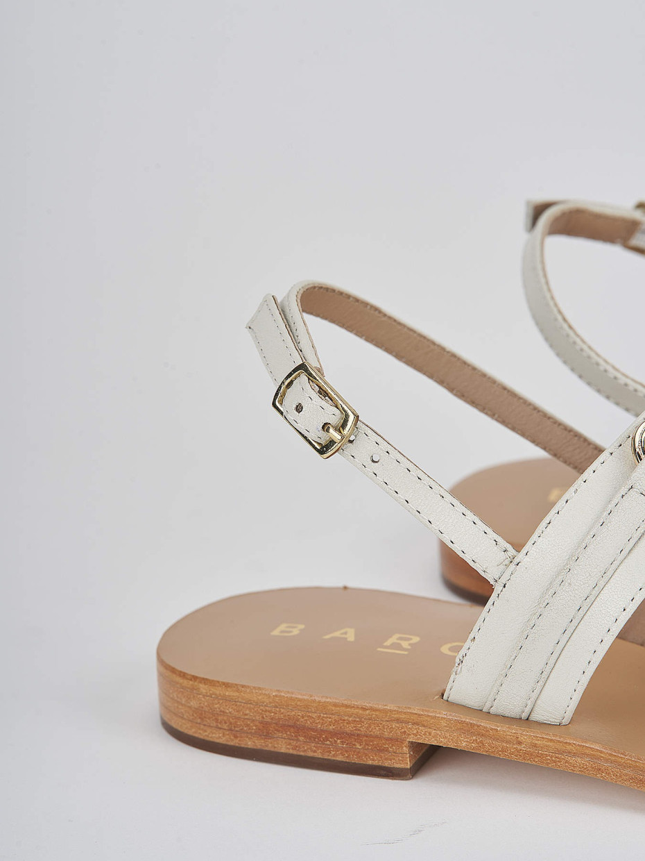 Low heel sandals heel 1 cm white leather