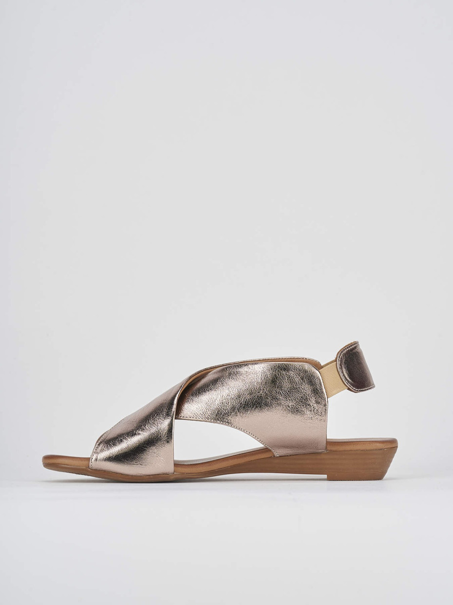 Wedge heels heel 3 cm bronze leather