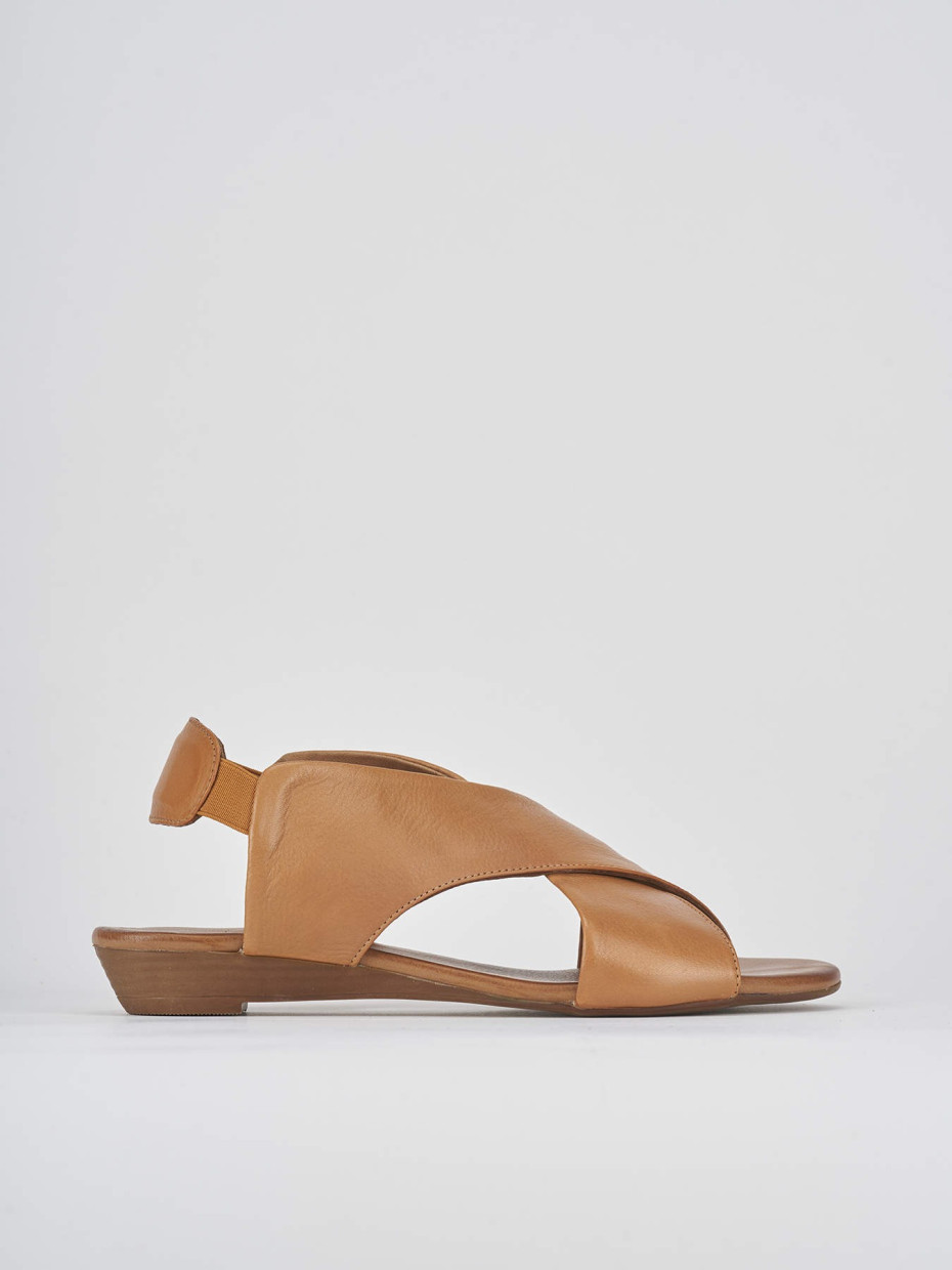 Wedge heels heel 3 cm brown leather