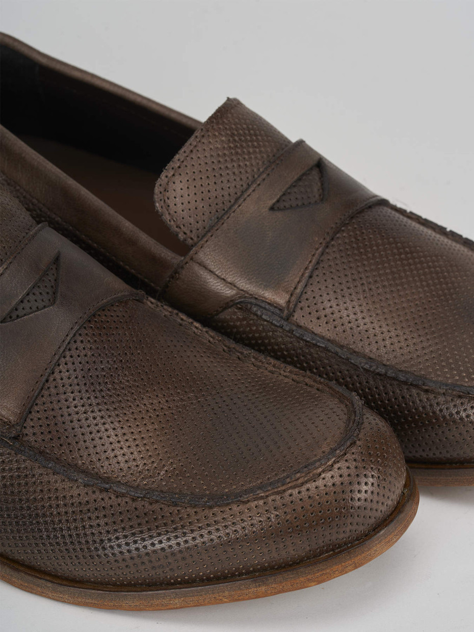 Loafers dark brown leather