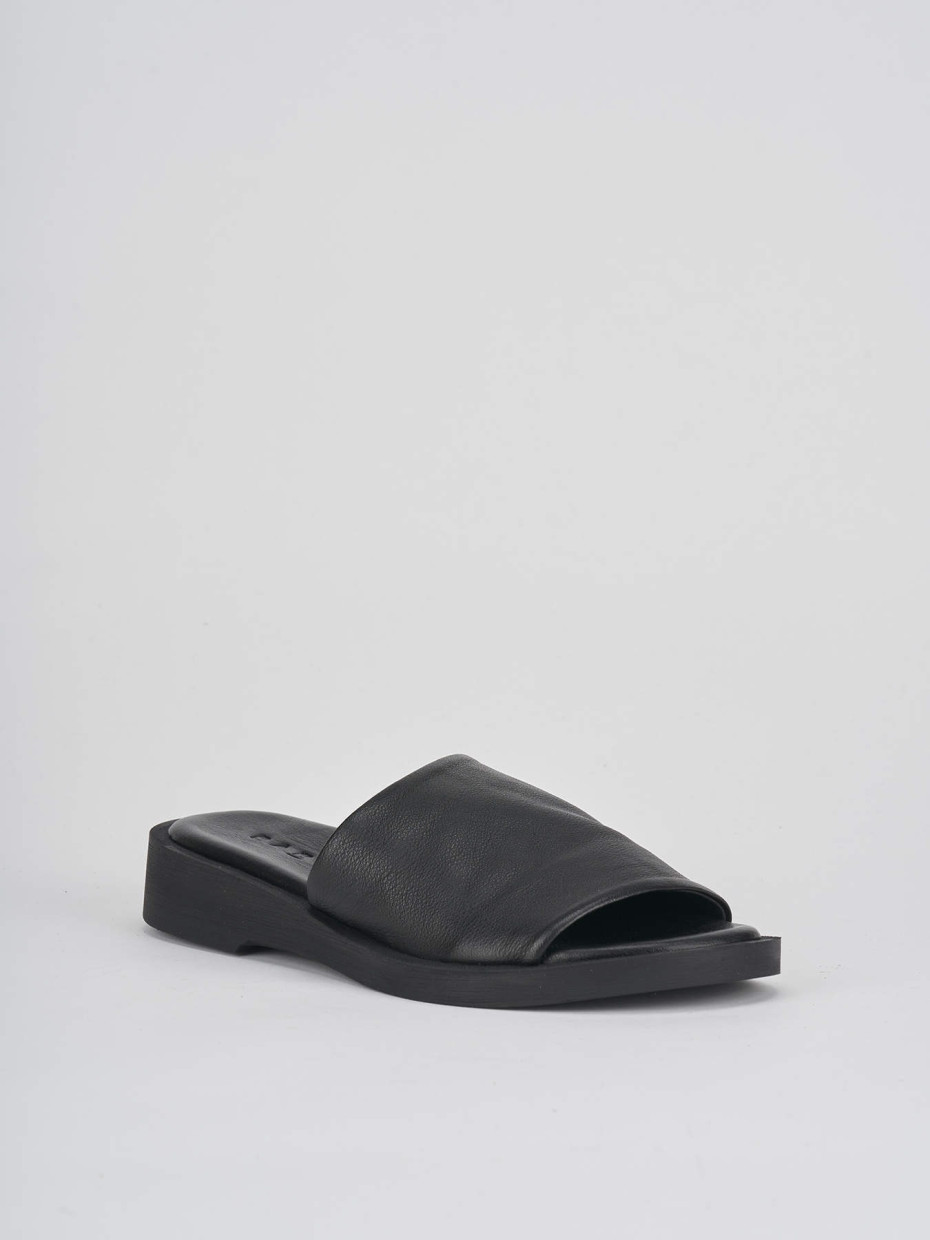 Slippers heel 3 cm black leather