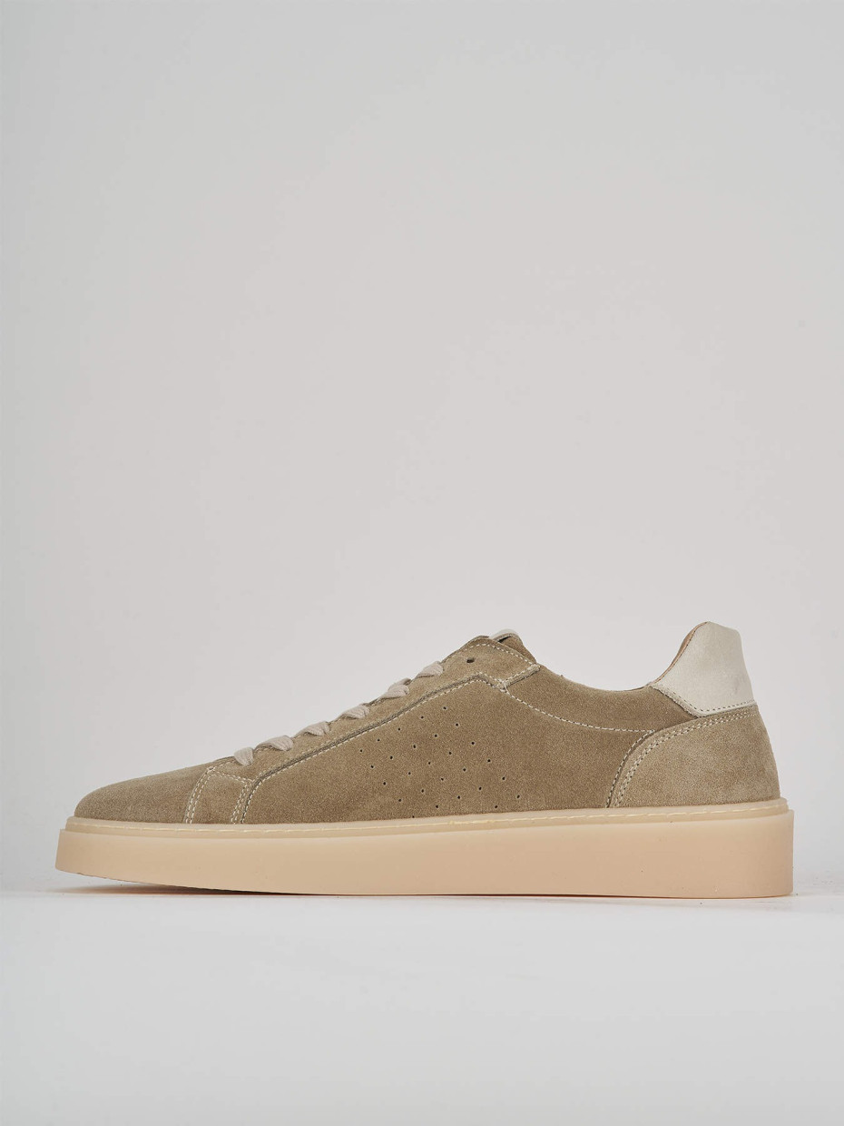 Sneakers beige suede