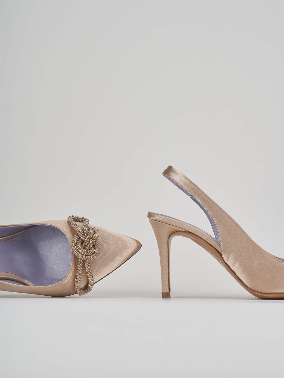 Décolleté e slingback tacco 7cm raso beige