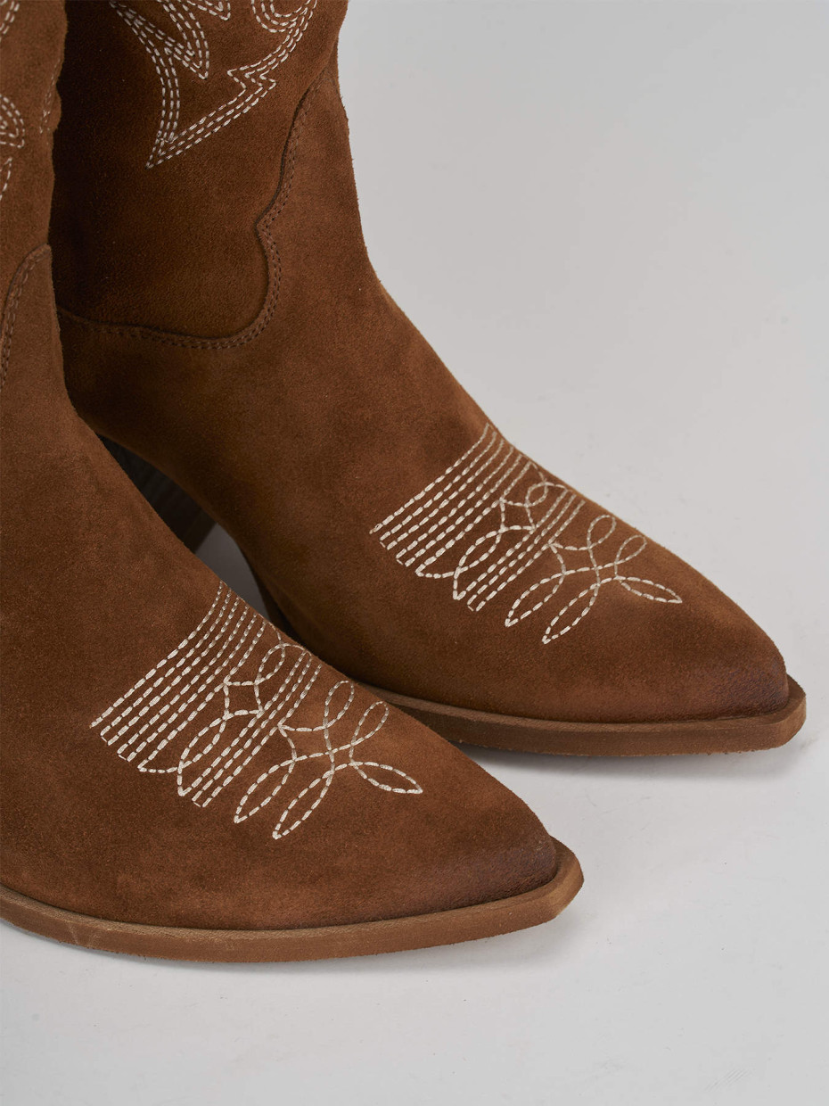 High heel boots heel 7 cm brown suede