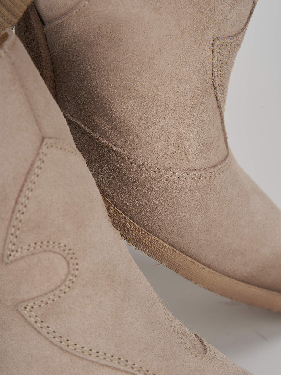 High heel ankle boots heel 7 cm beige suede