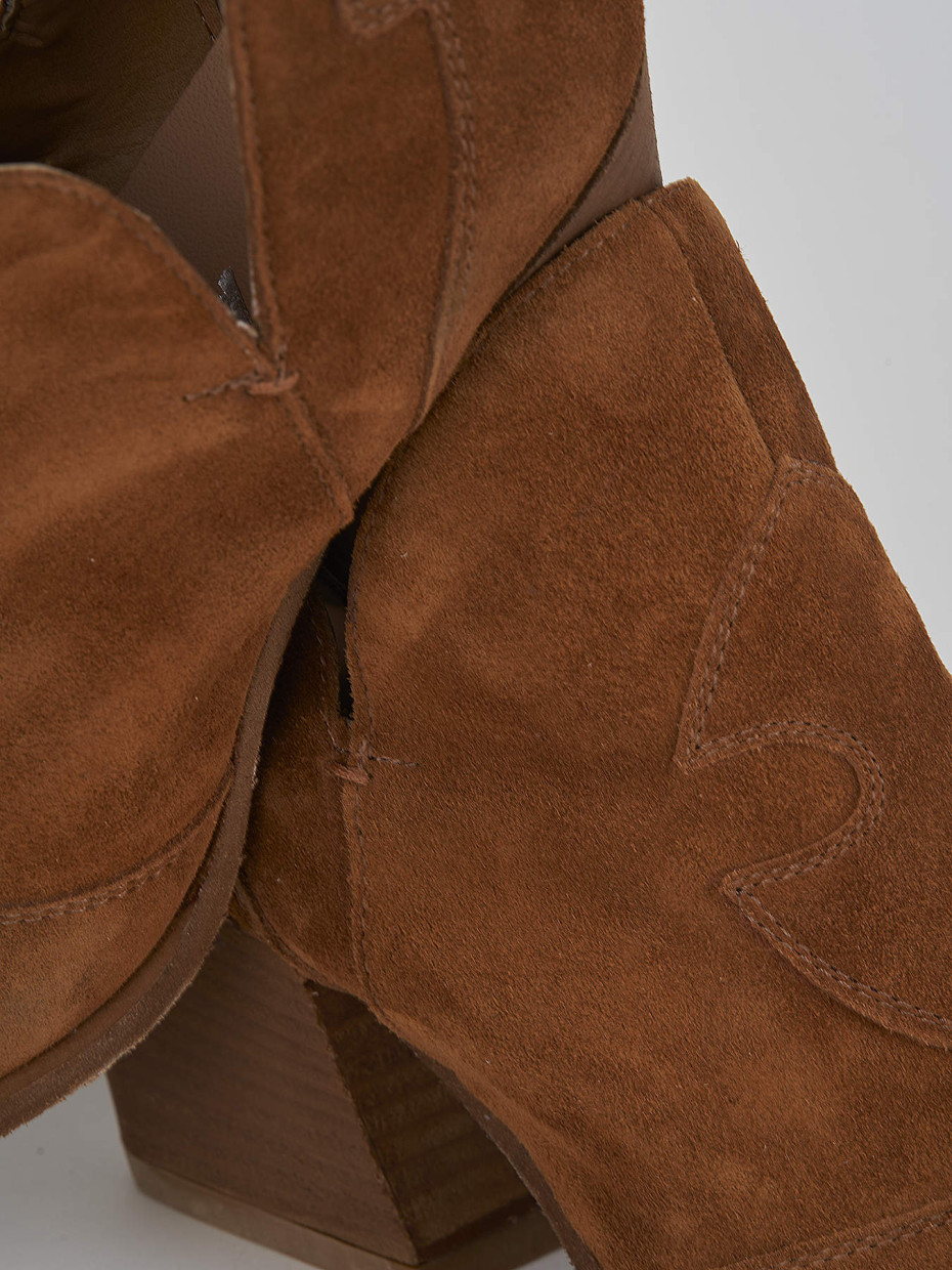 High heel ankle boots heel 7 cm brown suede