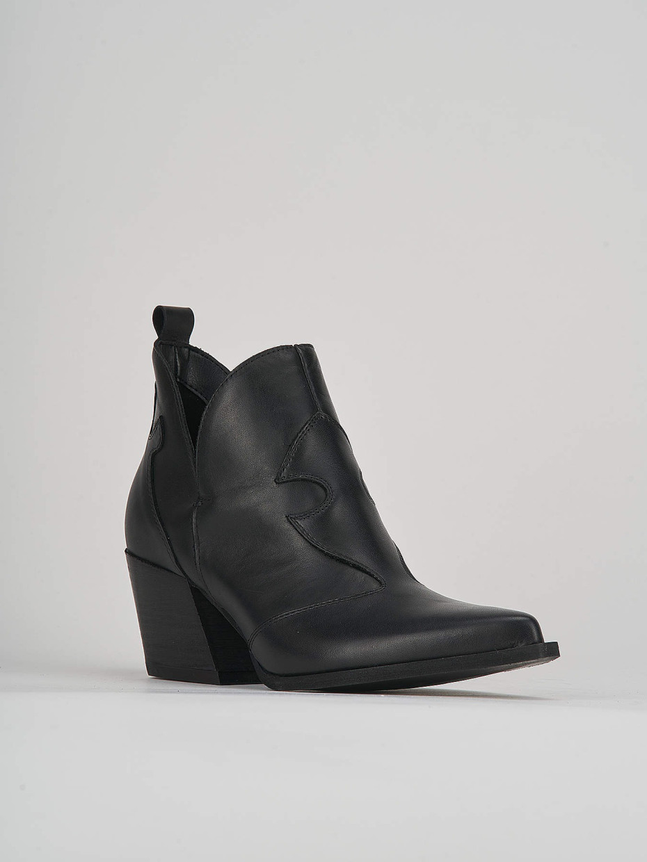 High heel ankle boots heel 7 cm black leather