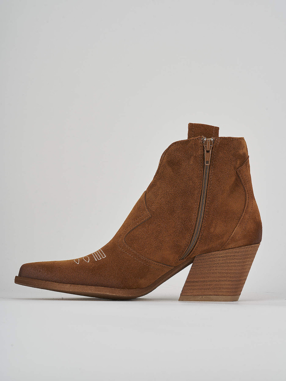 Stivaletti tacco 7cm camoscio marrone