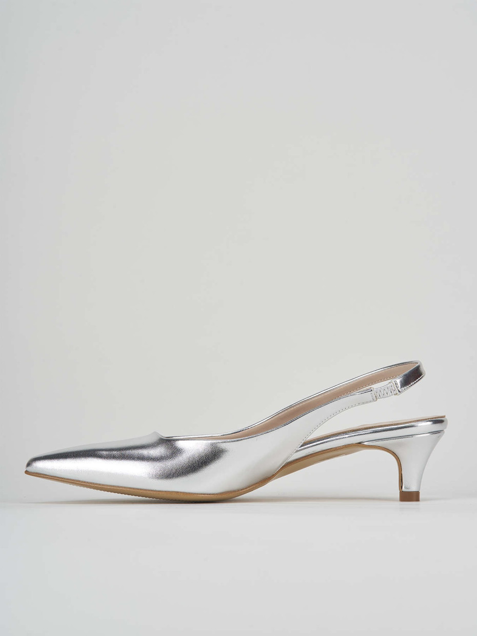 Pumps heel 3 cm silver laminated