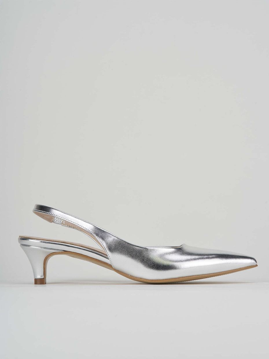 Pumps heel 3 cm silver laminated