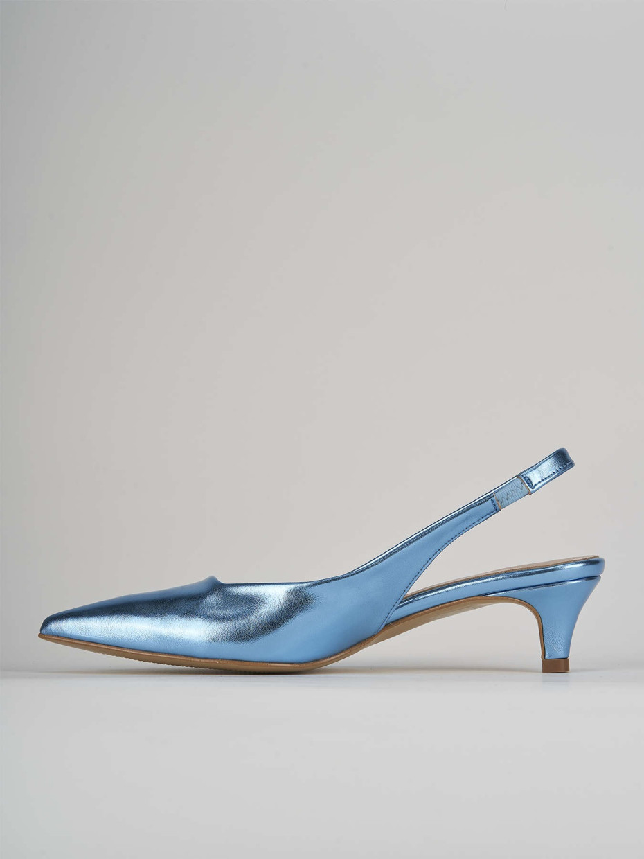 Décolleté e slingback tacco 3cm laminato azzurro