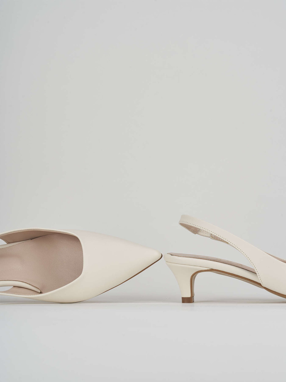 Pumps heel 3 cm white leather
