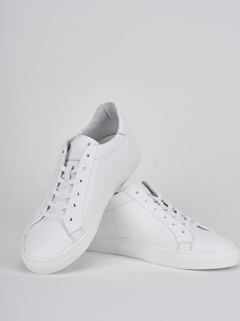 Sneakers white leather