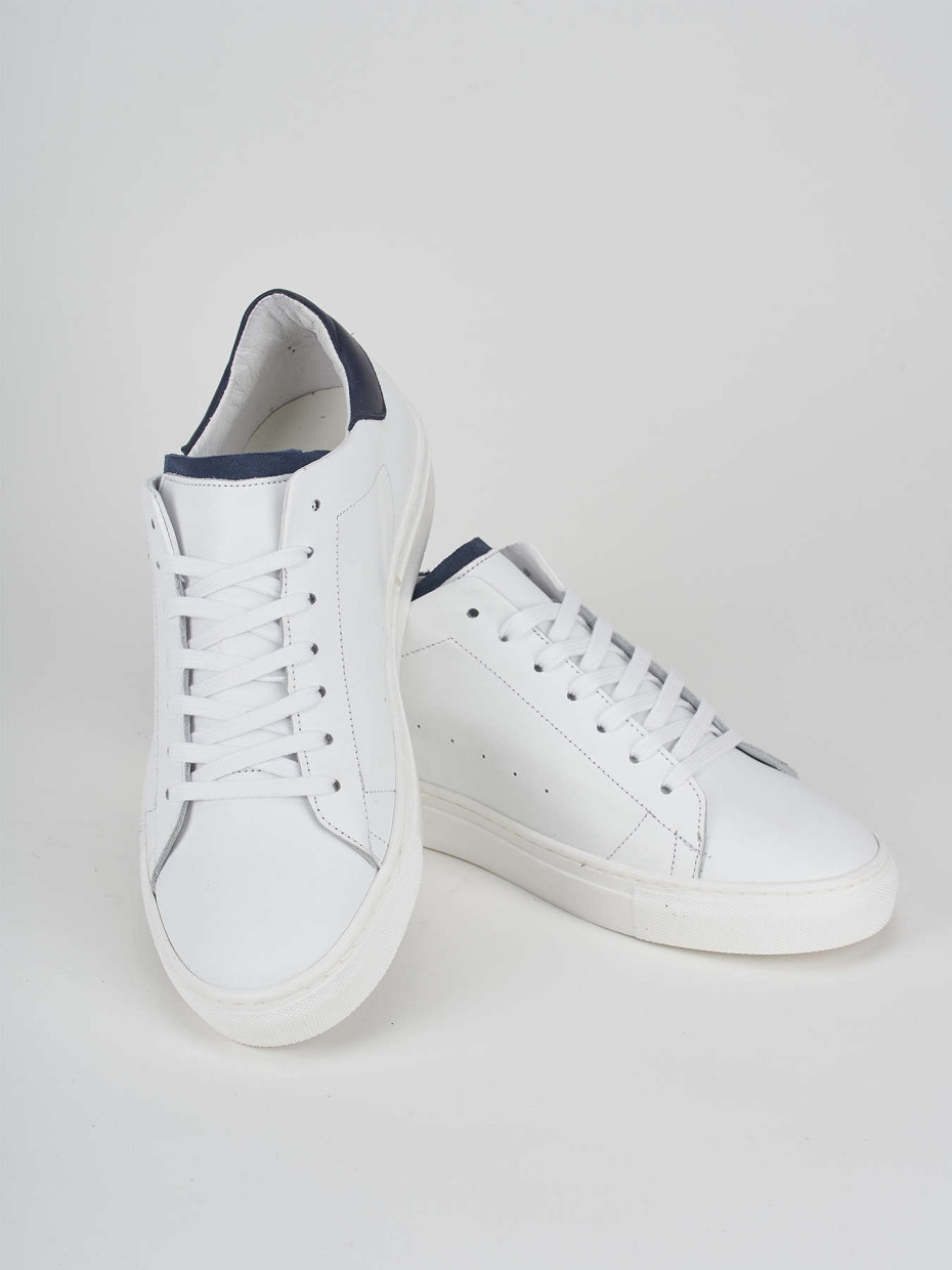 Sneakers white leather