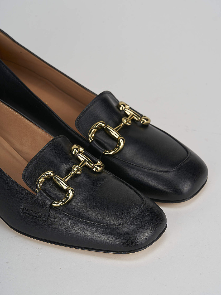 Loafers heel 4 cm black leather