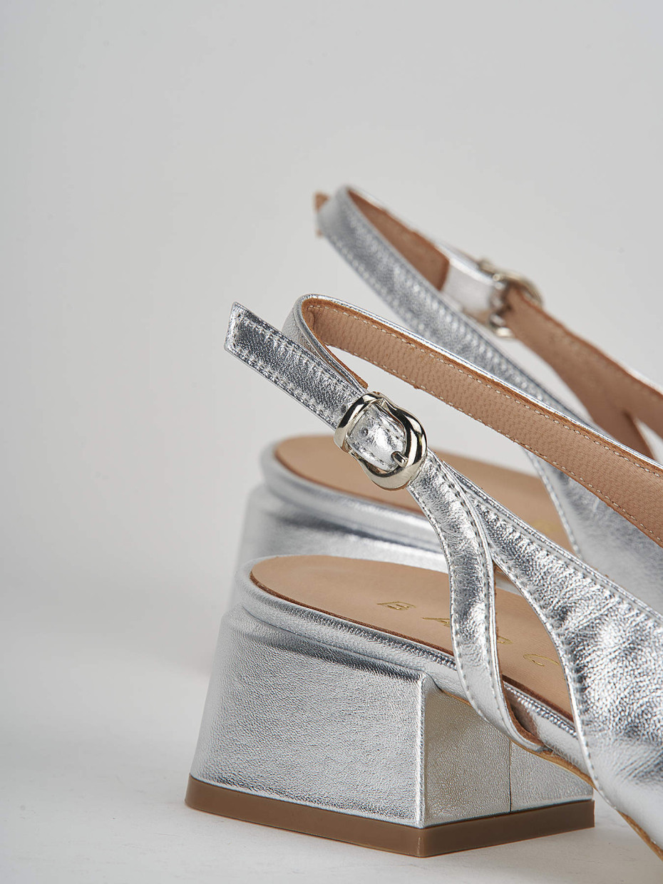 Pumps heel 4 cm silver leather