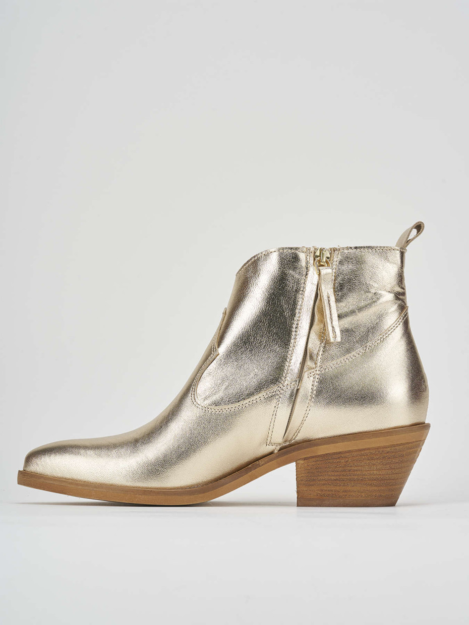 Low heel ankle boots heel 4 cm gold laminated