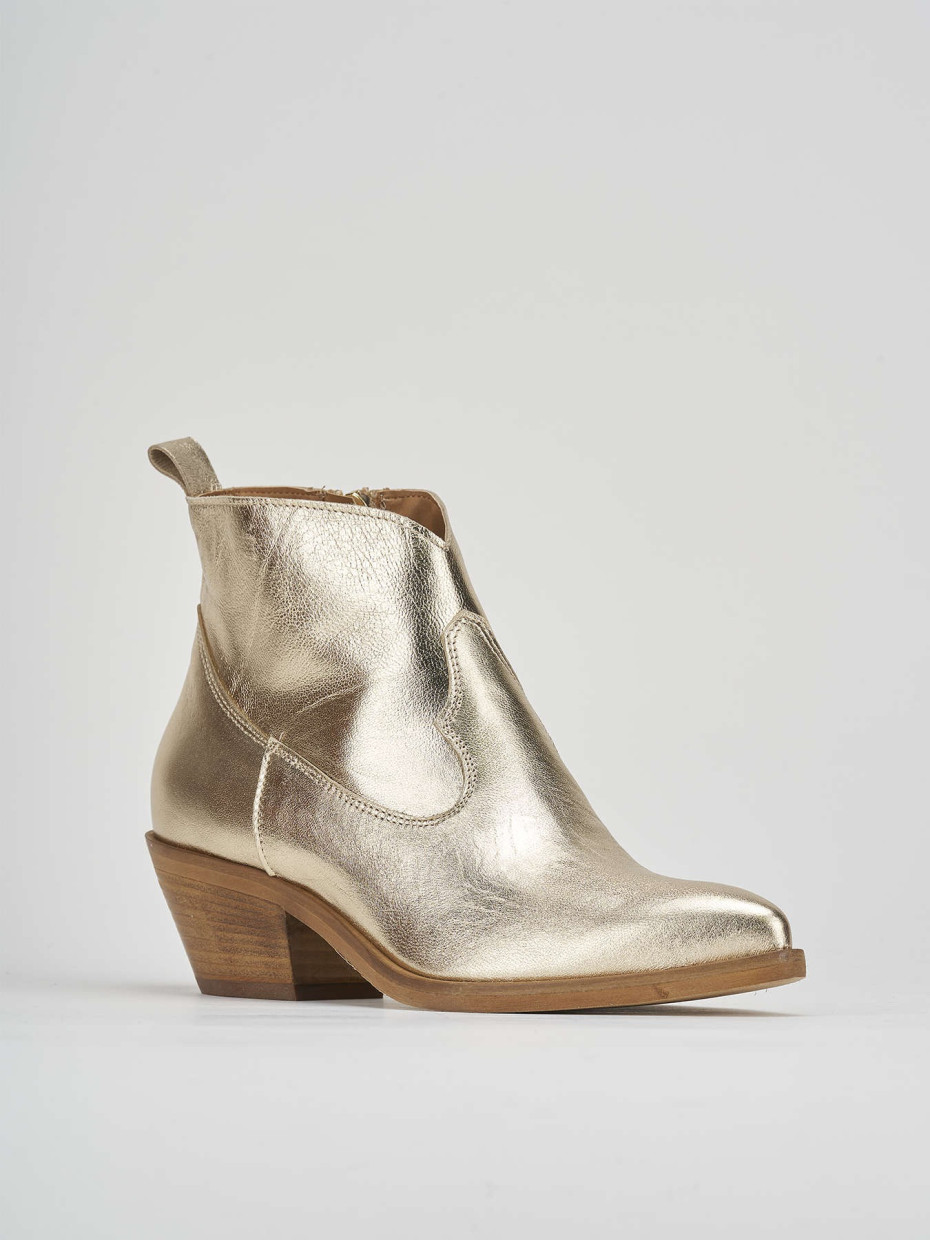 Low heel ankle boots heel 4 cm gold laminated