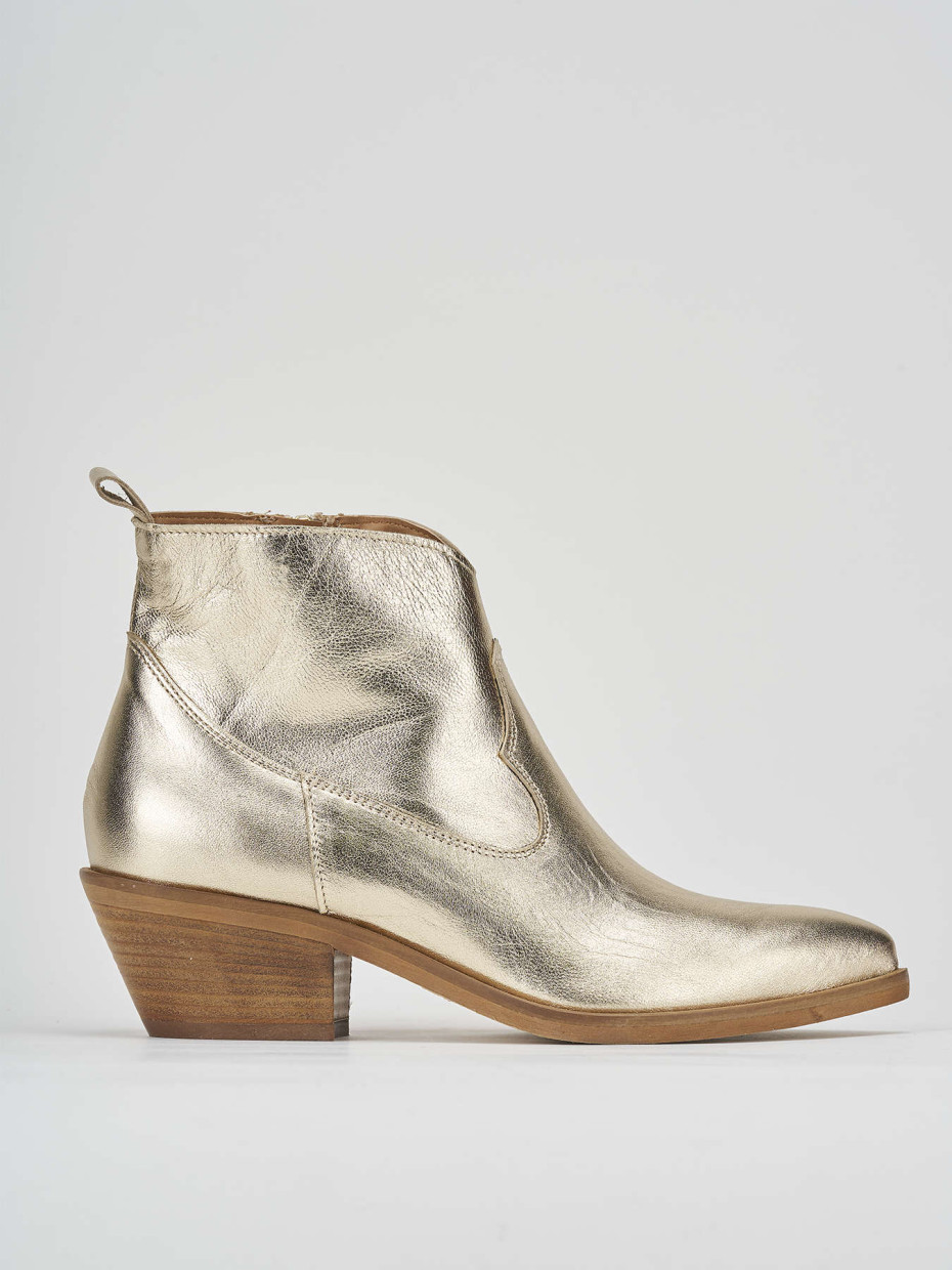 Low heel ankle boots heel 4 cm gold laminated