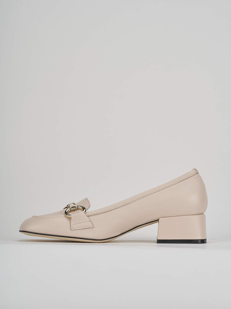 Loafers heel 4 cm beige leather