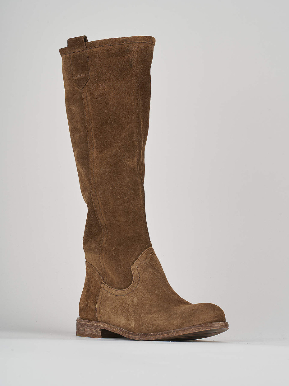 Low heel boots heel 1 cm brown suede